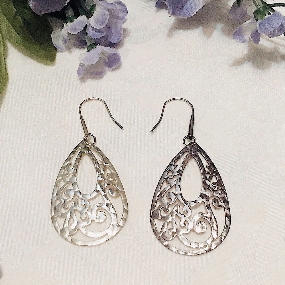 🪻Sterling Silver Scroll Teardrop Earrings (2.5"L x 1"W)🪻